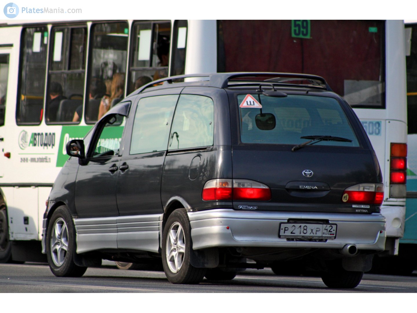 р 218 хр 42, Toyota Estima 1st gen (R10/R20), 1990–1999