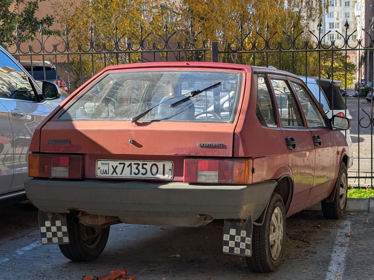 х 7135 ОІ, Lada (VAZ) 2109 2109 Спутник (Samara/Forma/Sputnik), 1987–2004 (–2011 for others)