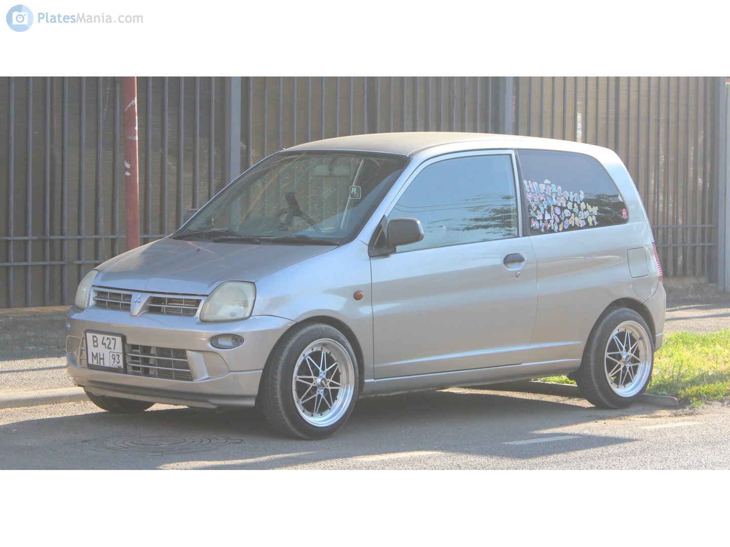 в 427 мн 93, Mitsubishi Minica 8th gen 3-door Hatch (H42/H47), 1998–2011