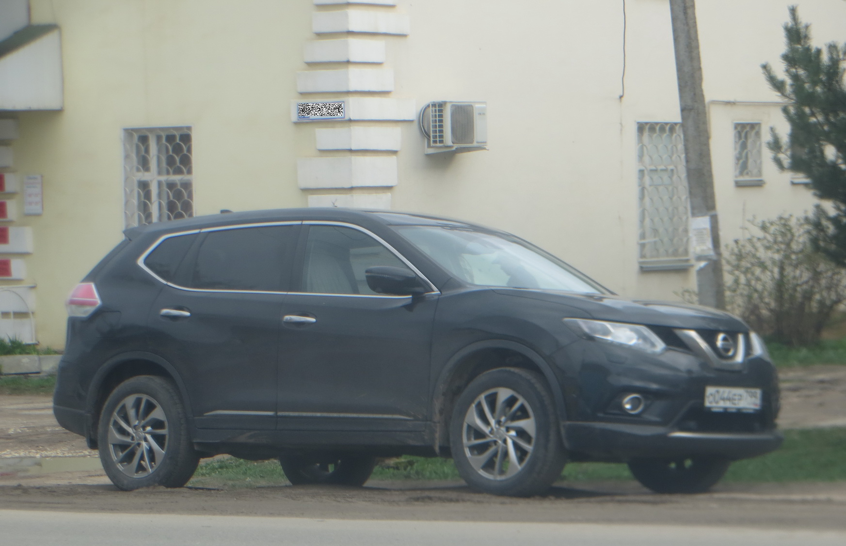 с 044 ер 799, Nissan X-Trail 