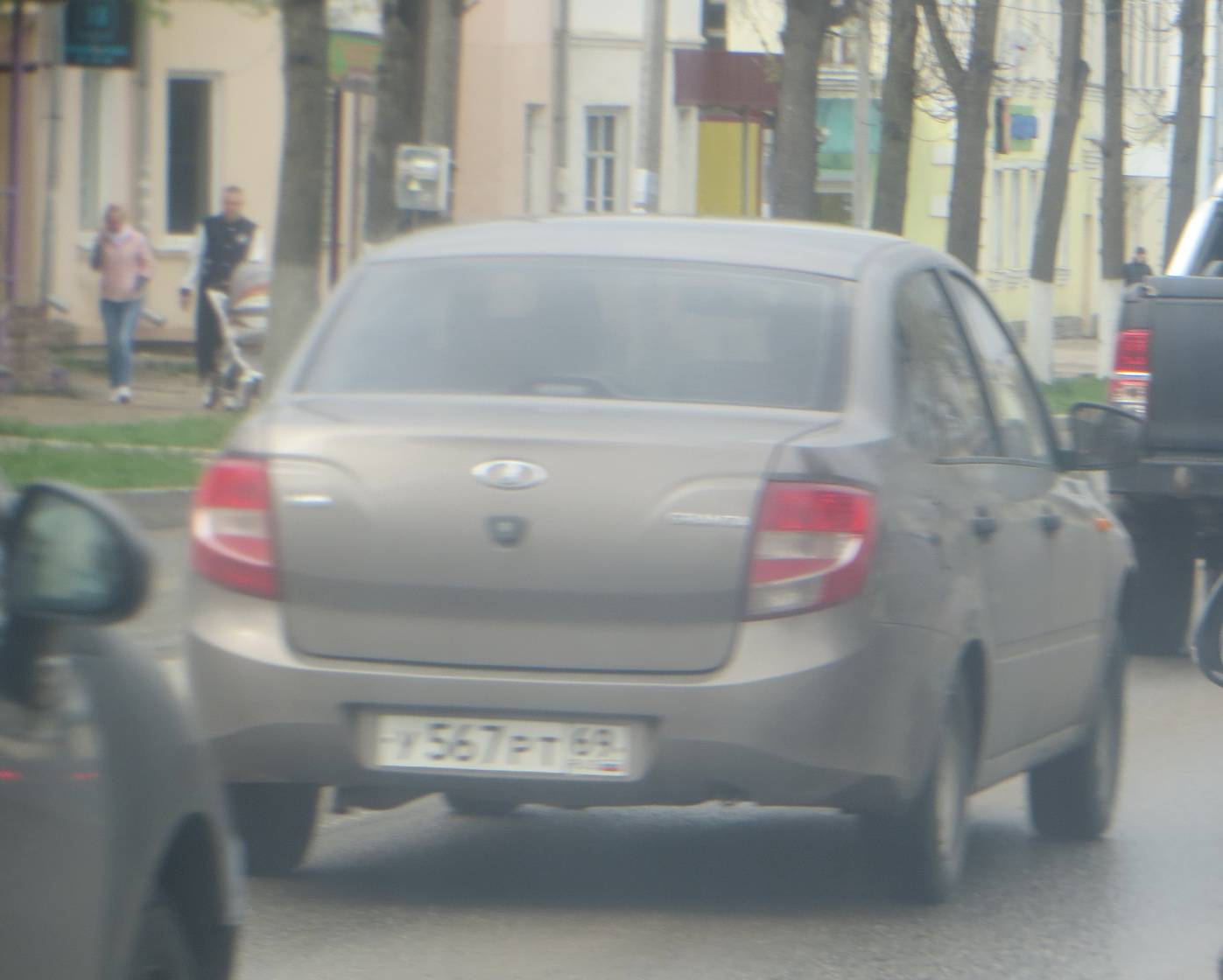 у 567 рт 69, Lada (VAZ) 2190 Granta 2190, 2011–2018