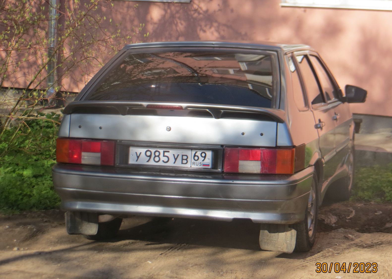 у 985 ув 69, Lada (VAZ) 2114 