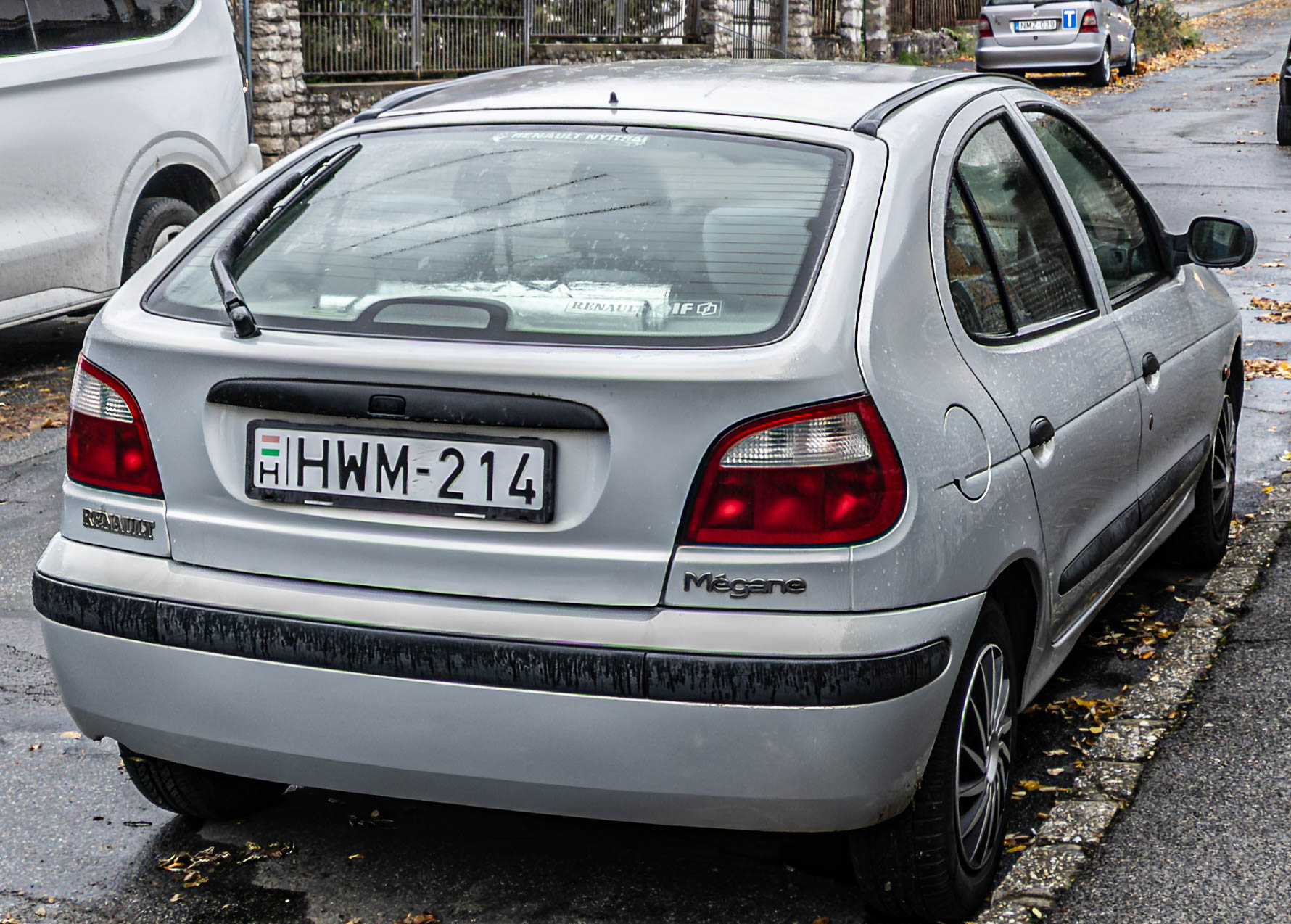 HWM-214, Renault Mégane 1st gen Hatch (B64), facelift, 1999–2002