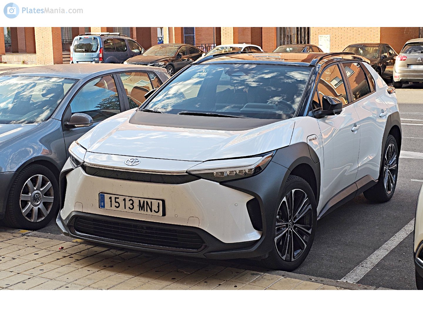 1513 MNJ, Toyota bZ4X 1st gen (EA10), 2022–