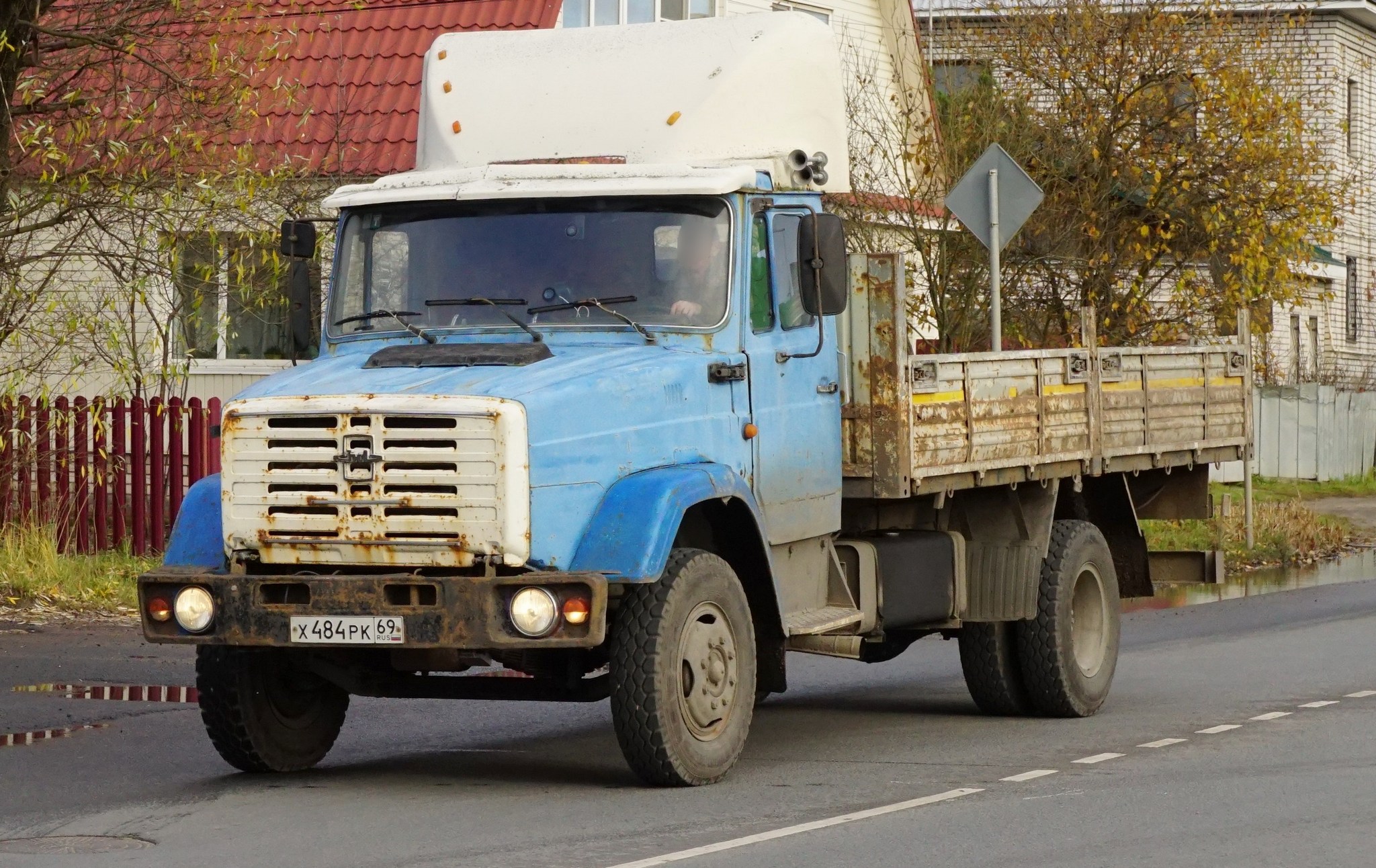 х 484 рк 69, ZIL 4329/4331/4333 4331, 1987–2011