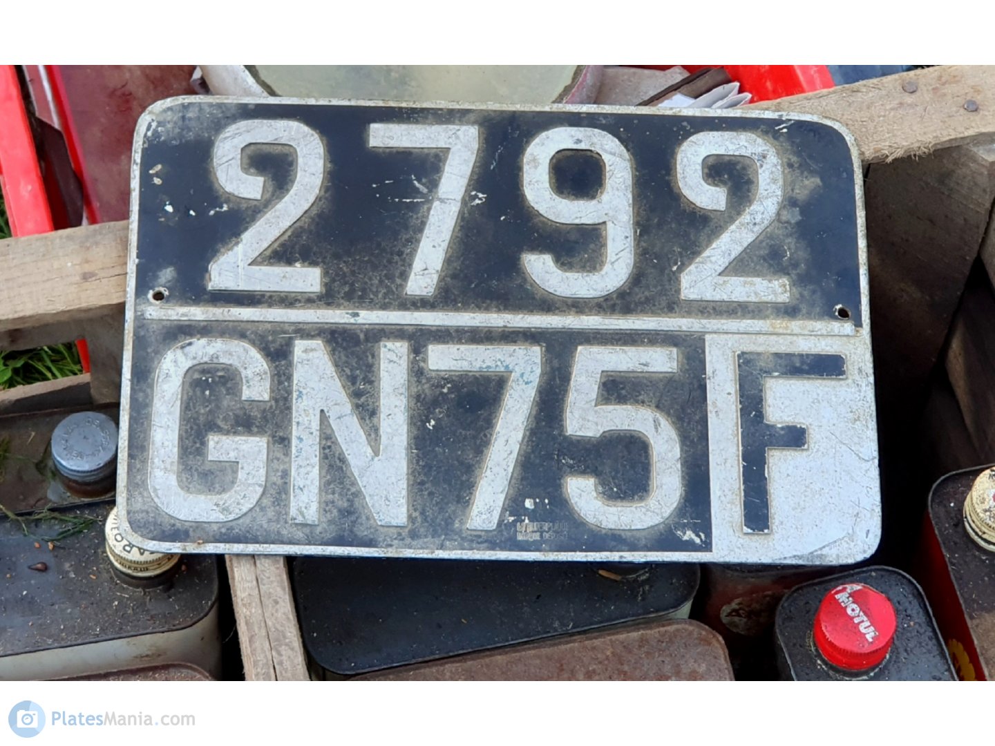 2792 GN 75, License plate without vehicle 