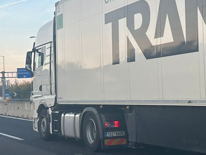 1CC 6005, Cars (2001) 