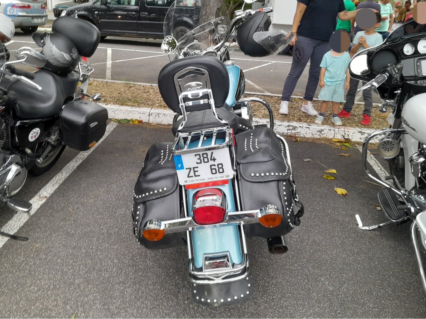 384 ZE 68, Harley-Davidson FL 