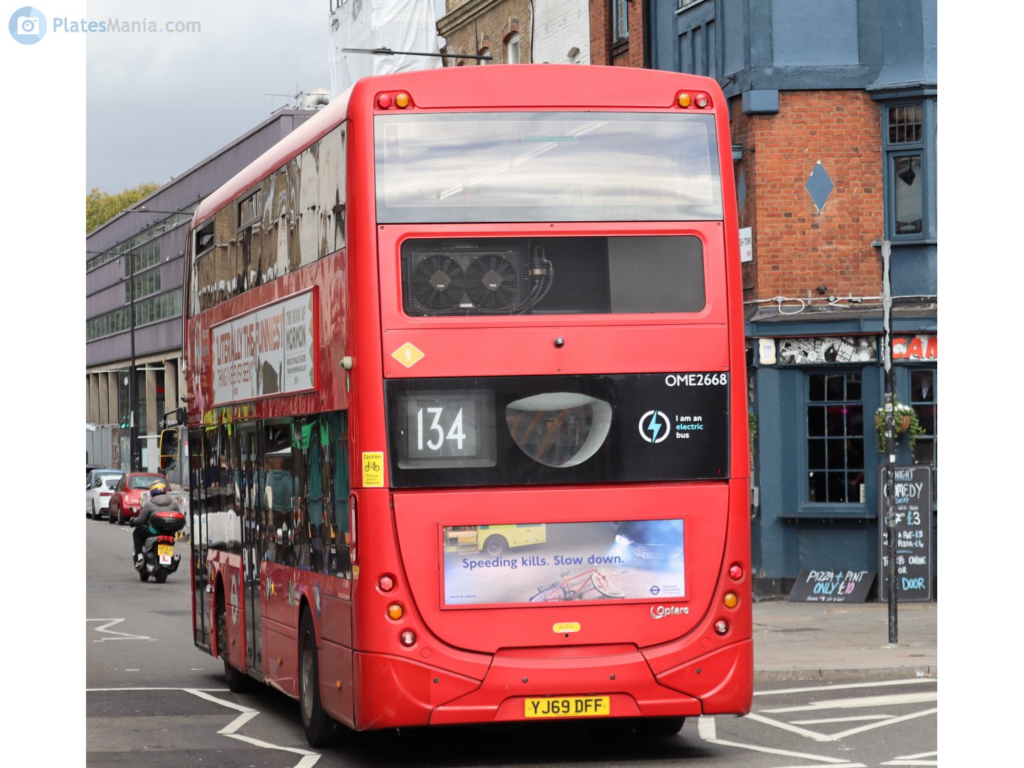 YJ69DFF, Optare MetroDecker 