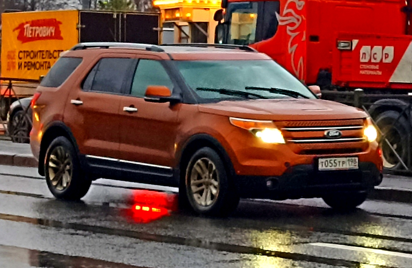 т 055 тр 198, Ford Explorer 5th gen (U502), 2010–2015