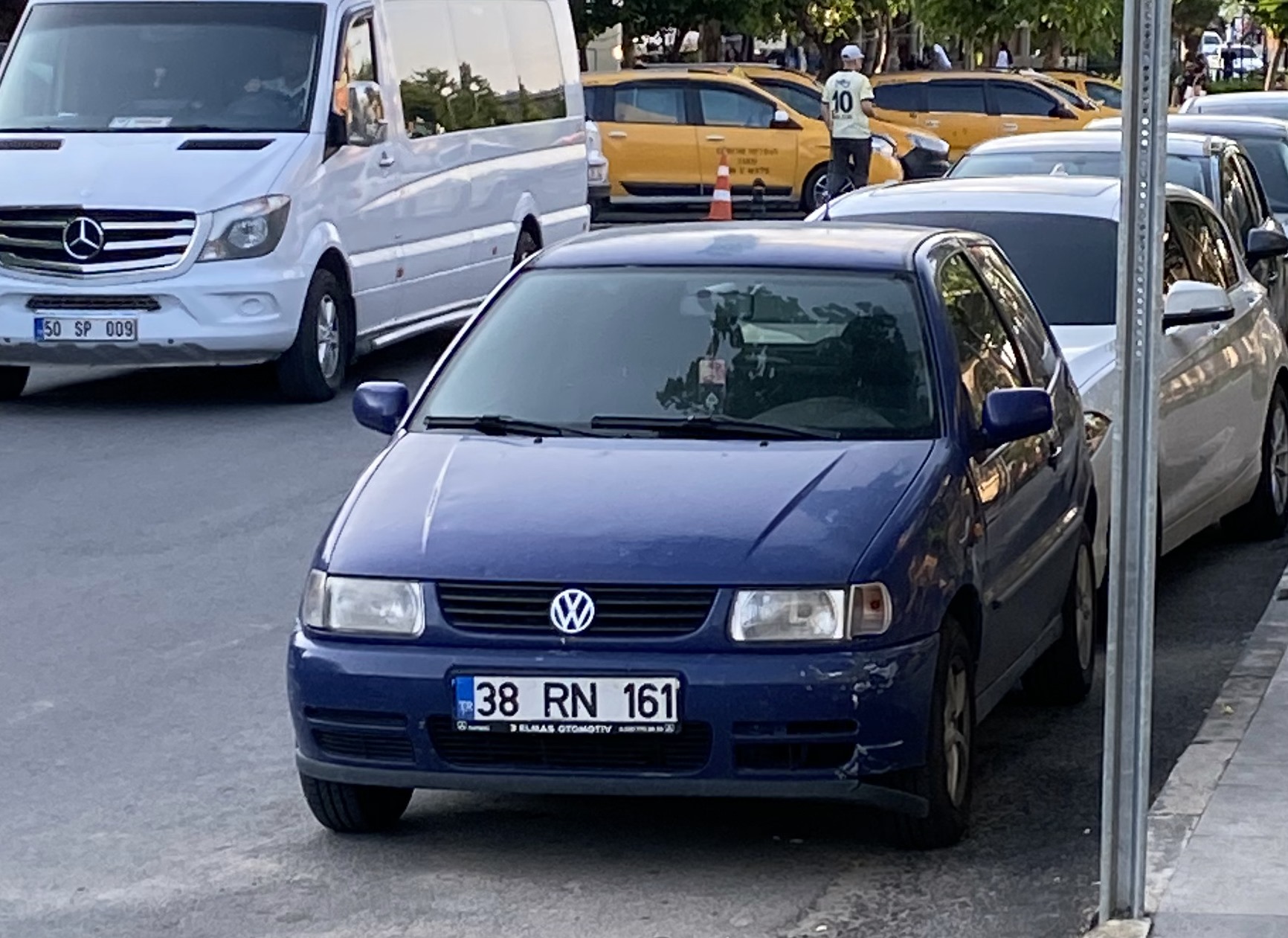 38 RN 161, Volkswagen Polo 