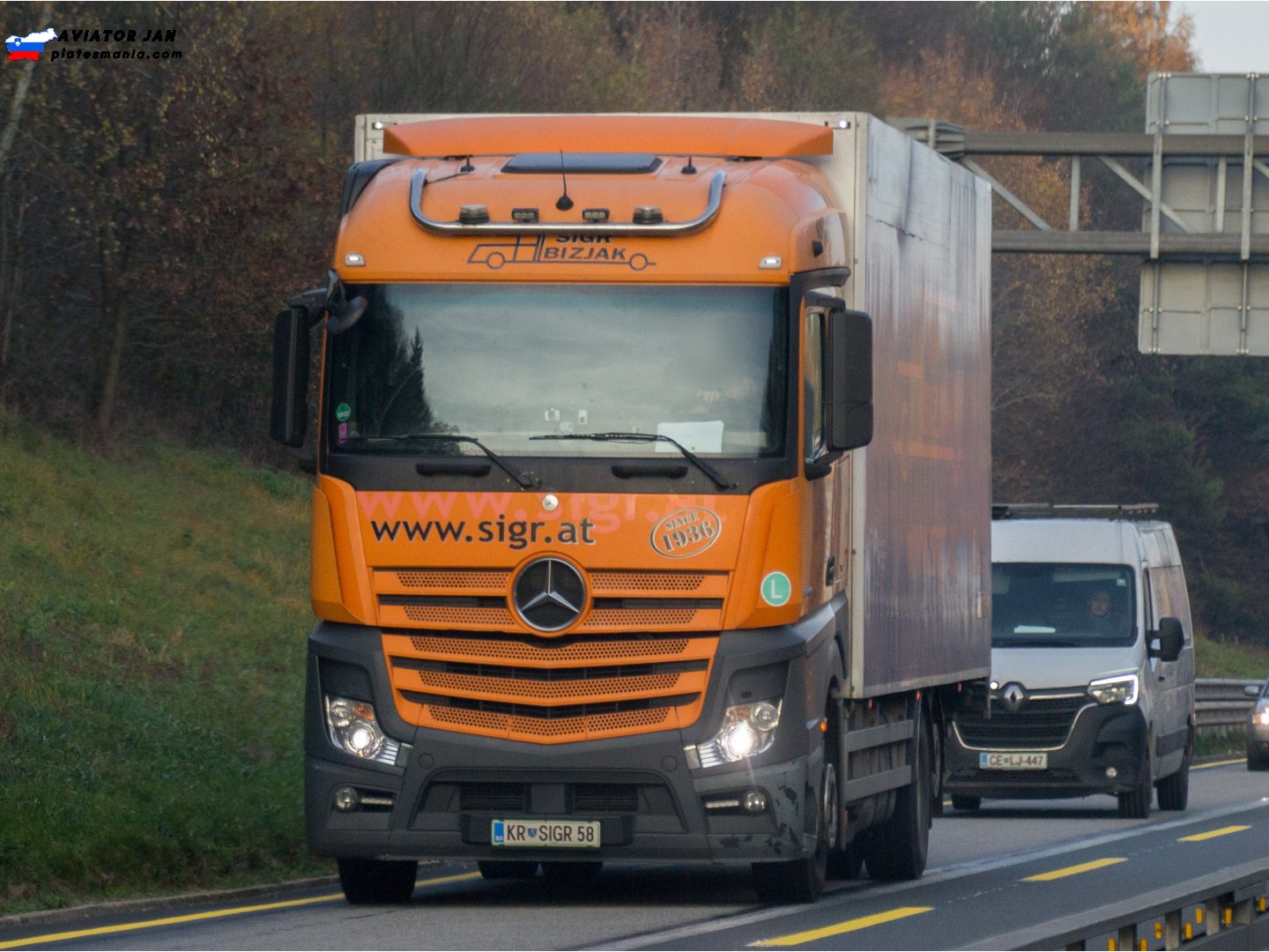 KR SIGR 58, Mercedes-Benz Actros 3rd gen (MP4/MP5), 2011–