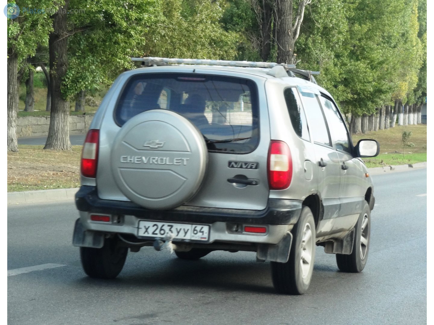 х 263 уу 64, Chevrolet 2123 Niva 1st gen, 2002–2009