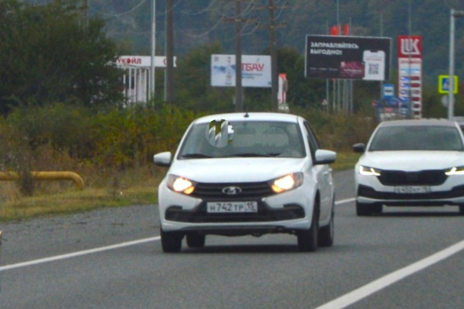 н 742 тр 15, Lada (VAZ) 2190 Granta 