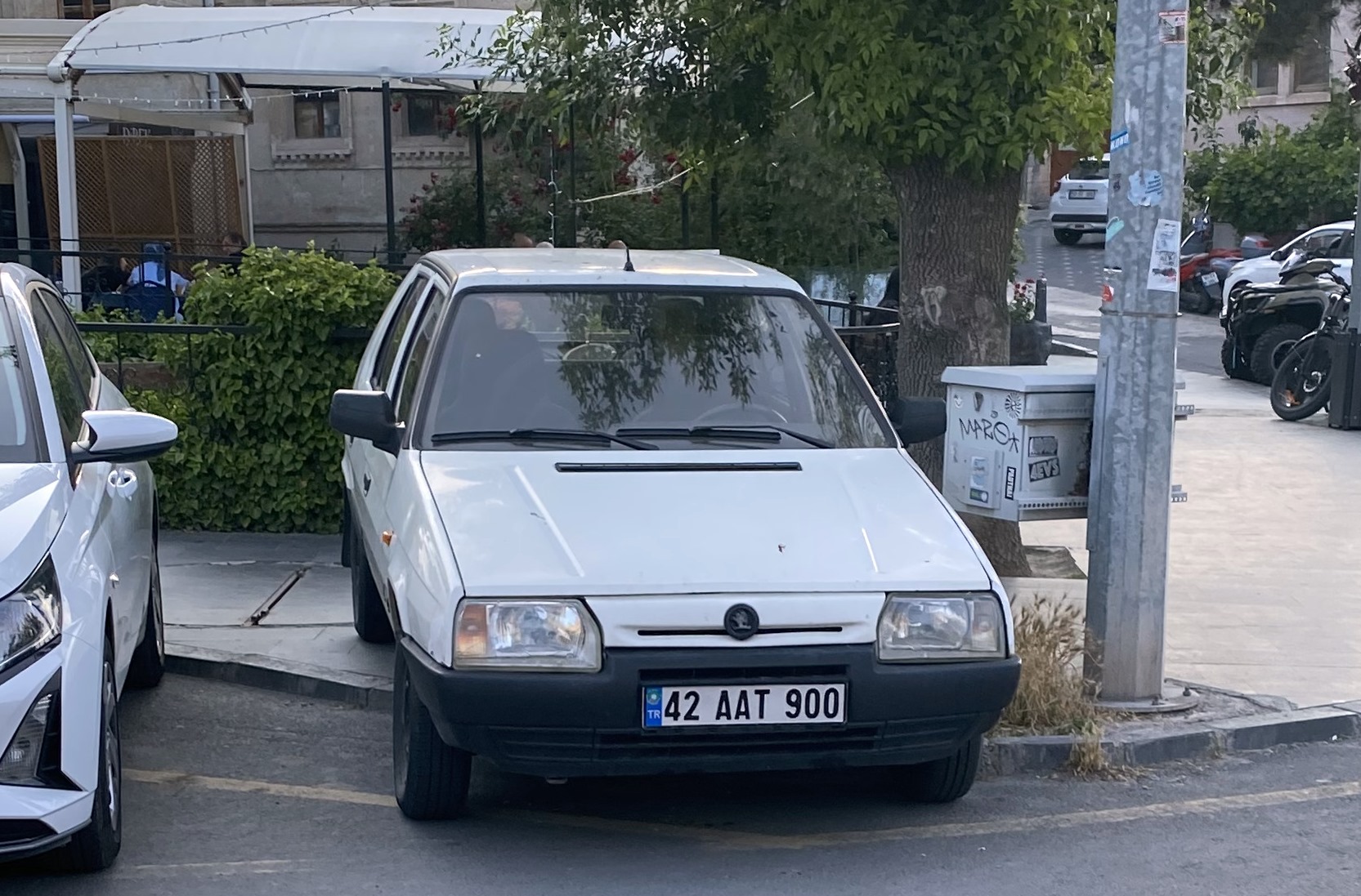 42 AAT 900, Skoda Favorit 1st gen Hatch (Type 781), 1987–1995