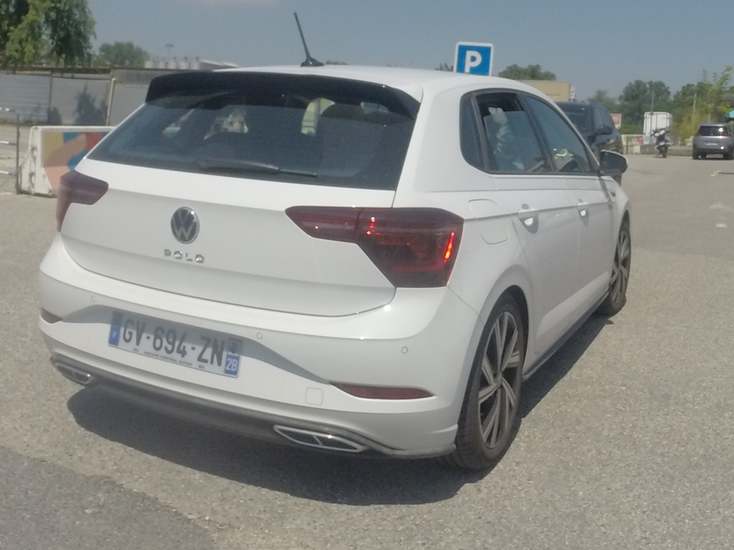 GV-694-ZN, Volkswagen Polo 