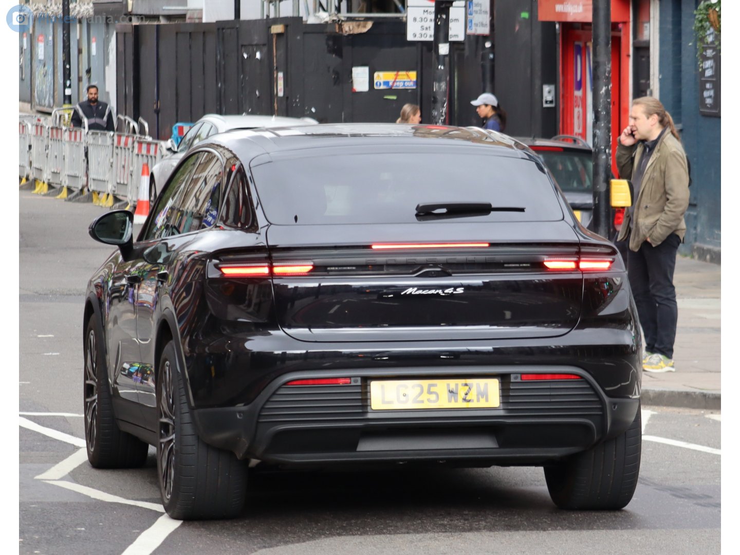 LG25WZM, Porsche Macan 2nd gen EV (XAB), 2024–