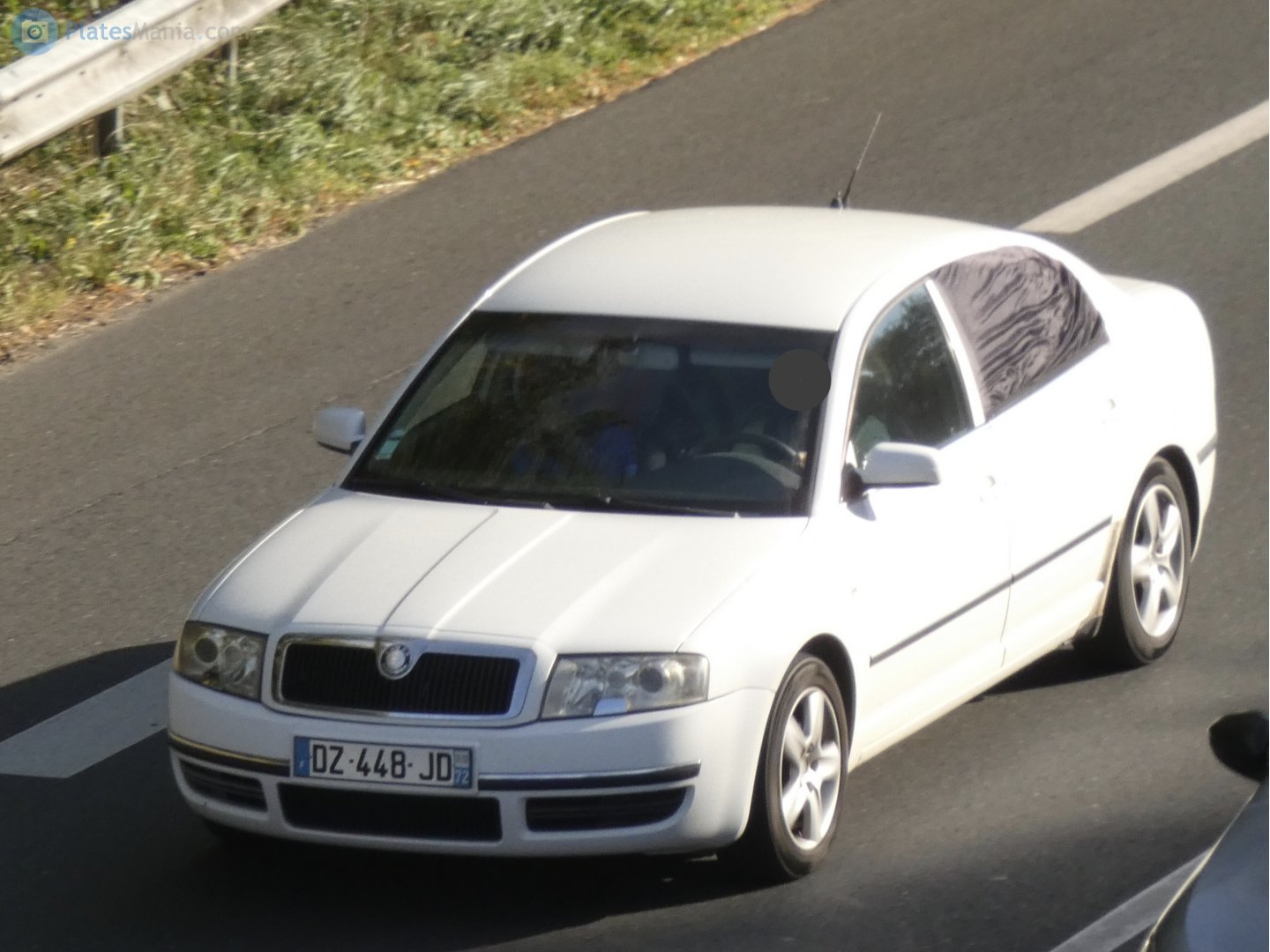 DZ-448-JD, Skoda Superb 1st gen (B5/3U4), 2001–2008