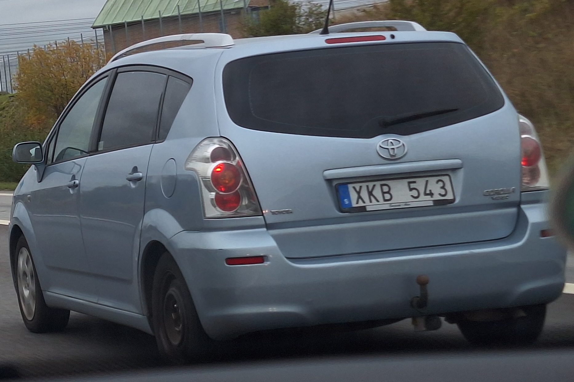 XKB 543, Toyota Corolla Verso 2nd gen (AR10), 2004–2009