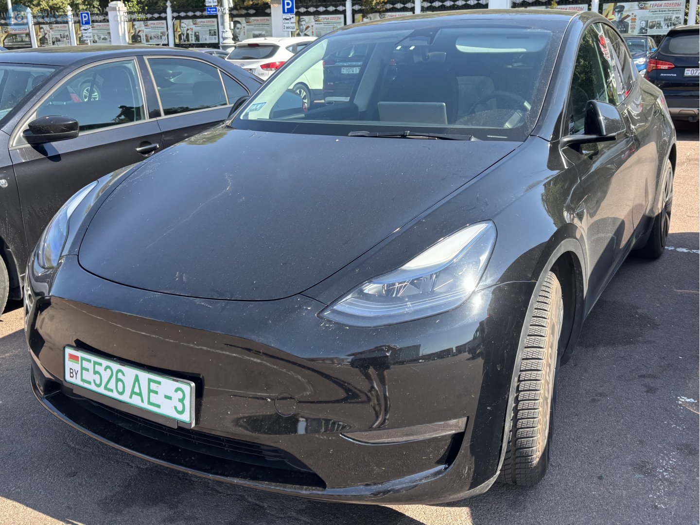 E526 AE-3, Tesla Model Y 1st gen (5YJY), 2020–2025