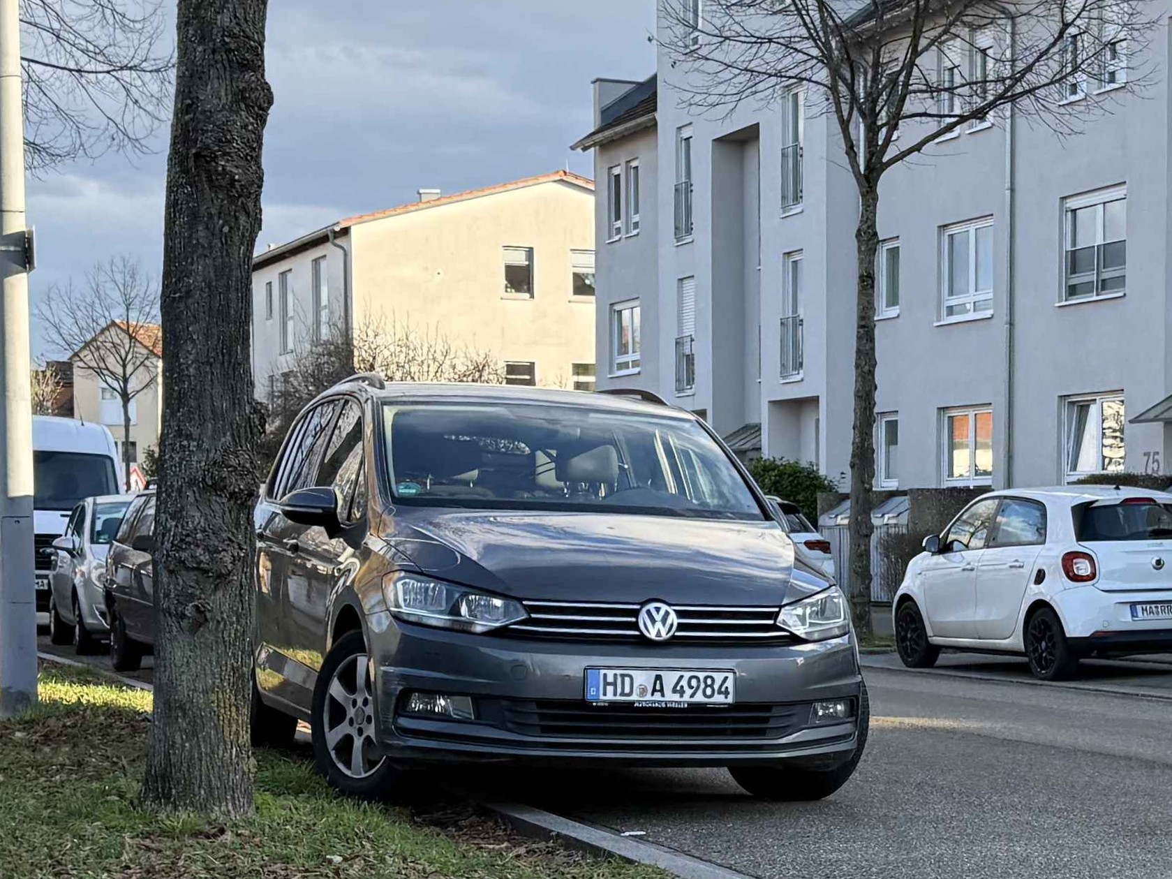 HD A 4984, Volkswagen Touran 2nd gen (5T1), 2015–