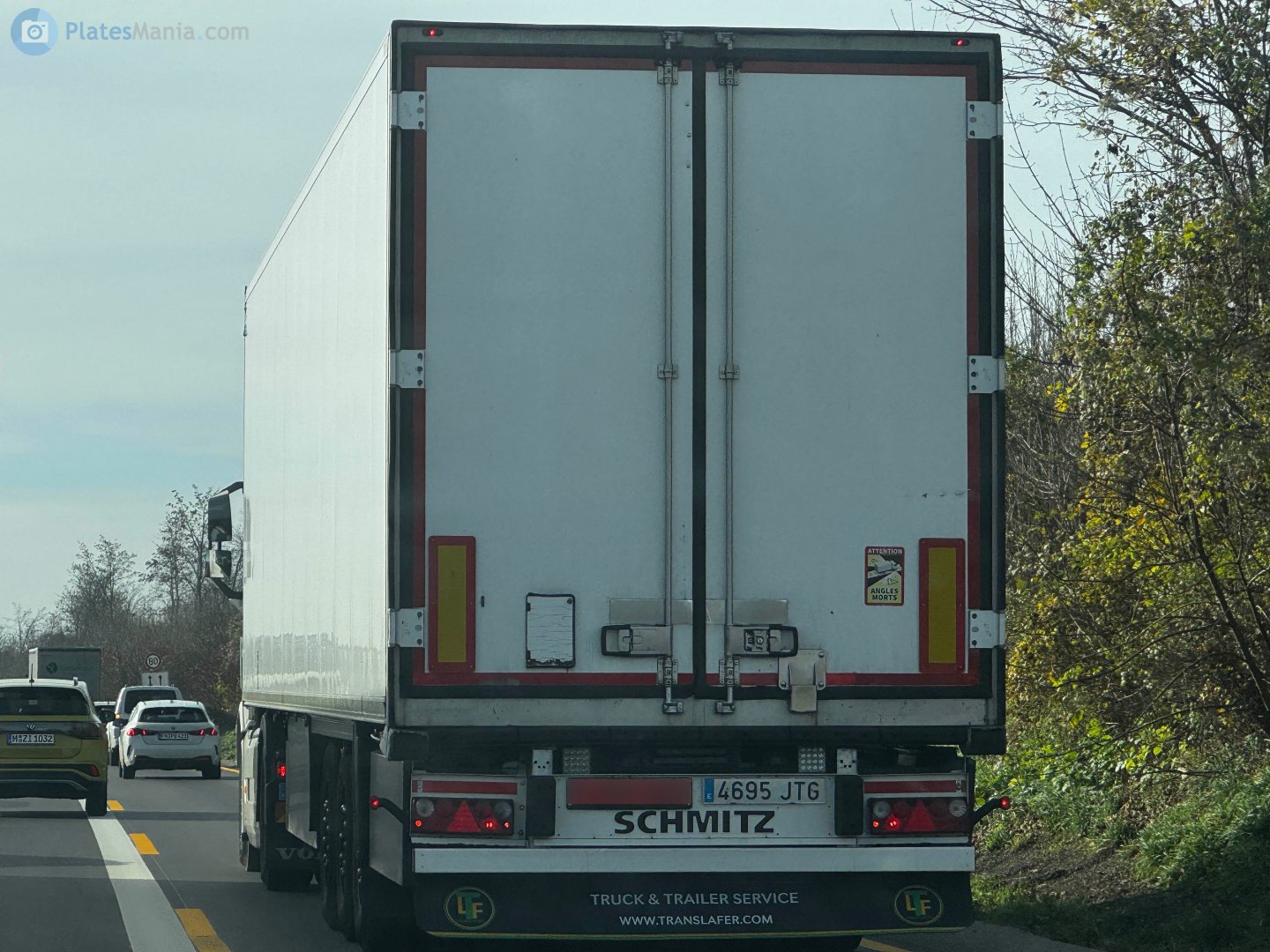 4695 JTG, Schmitz SKO 