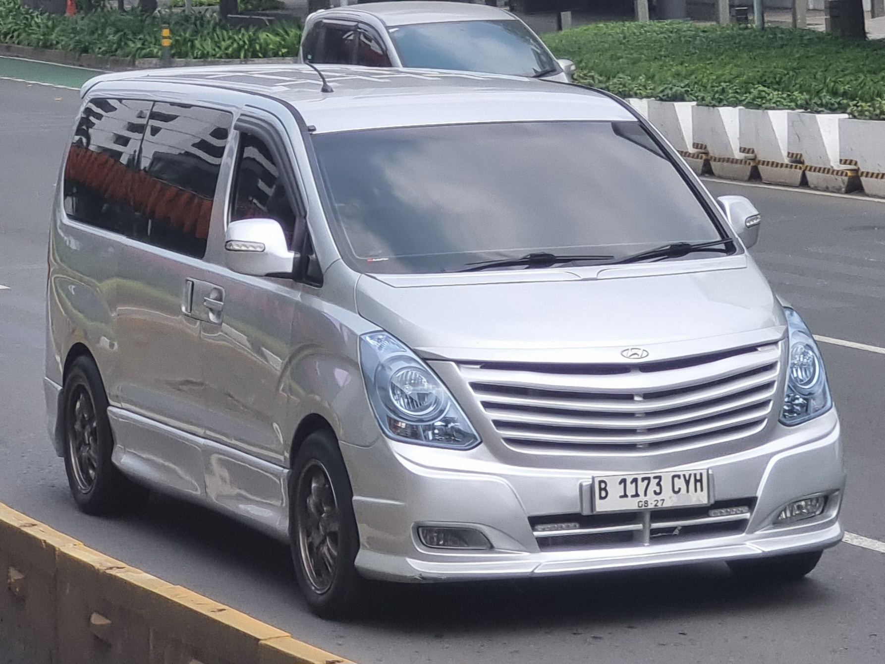 B 1173 CYH, Hyundai H-1 2nd gen (TQ), 2007–2018