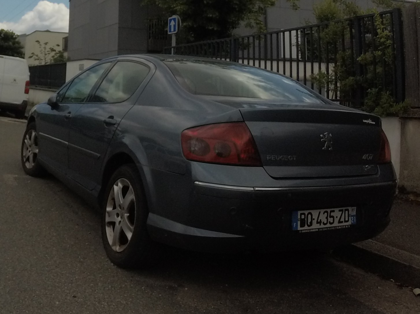 BQ-435-ZD, Peugeot 407 1st gen Sedan (D23), 2004–2010