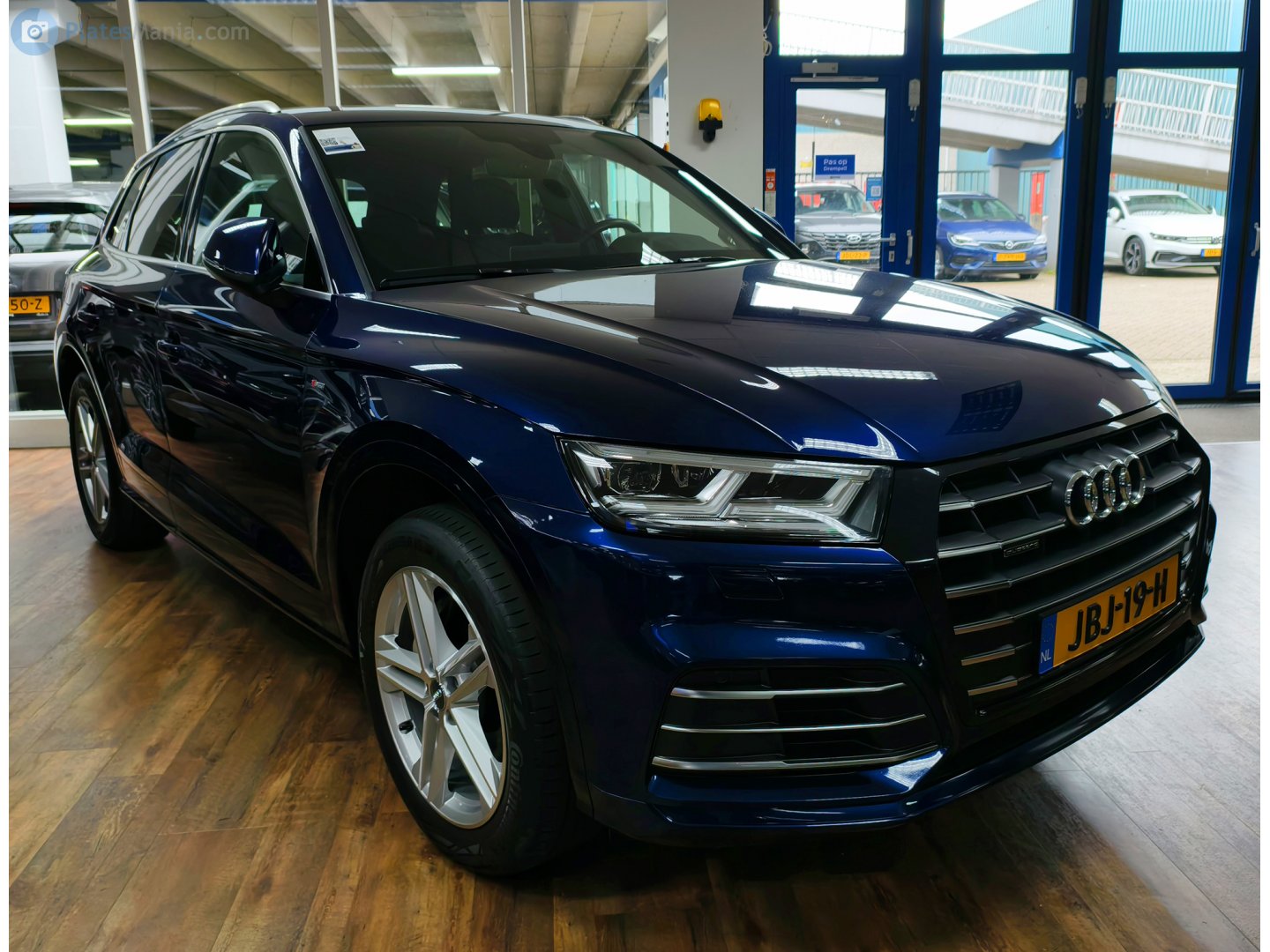 JBJ-19-H, Audi Q5 2nd gen SUV (FYB), 2017–2020