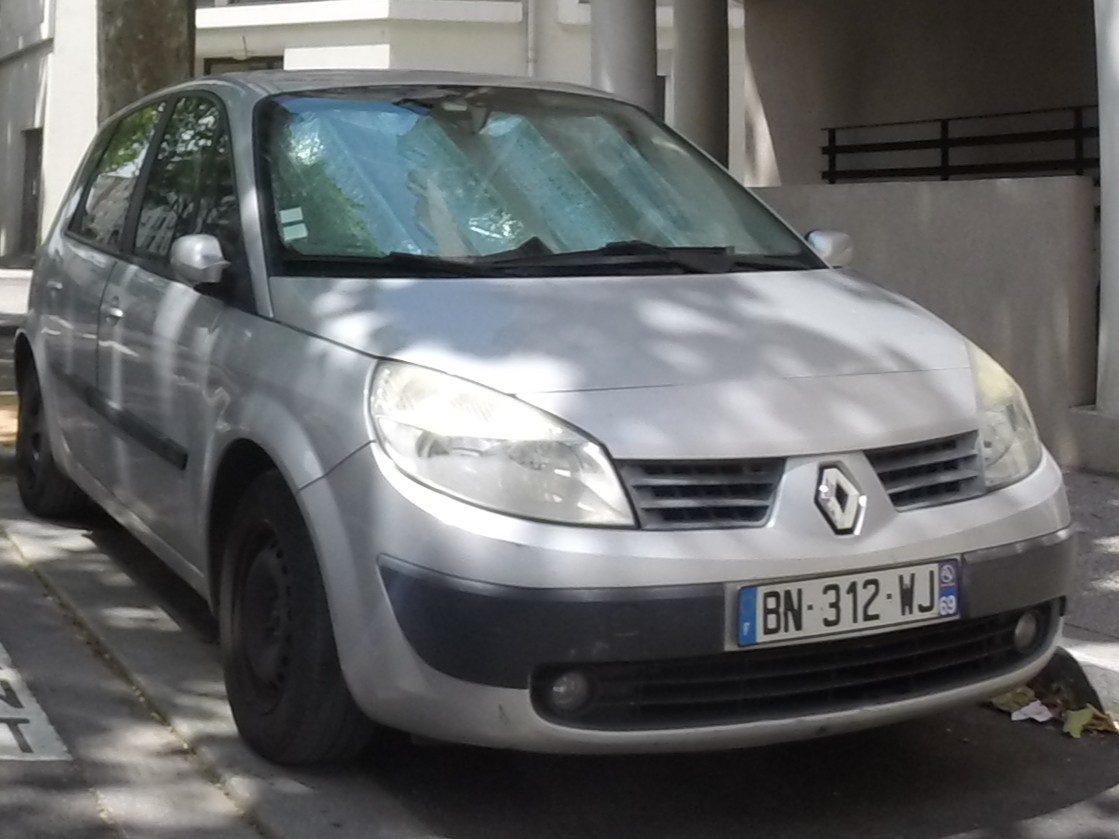 BN-312-WJ, Renault Scénic 2nd gen (J84), 2003–2009