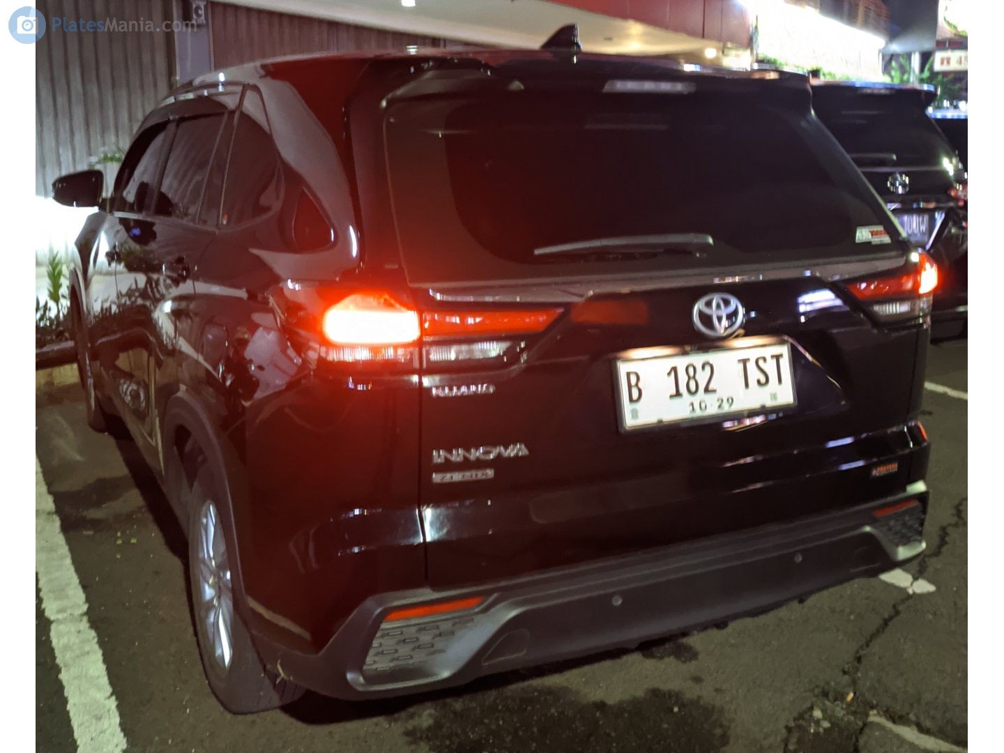 B 182 TST, Toyota Innova 3rd gen HyCross/Kijang Innova Zenix (AG10), 2022–