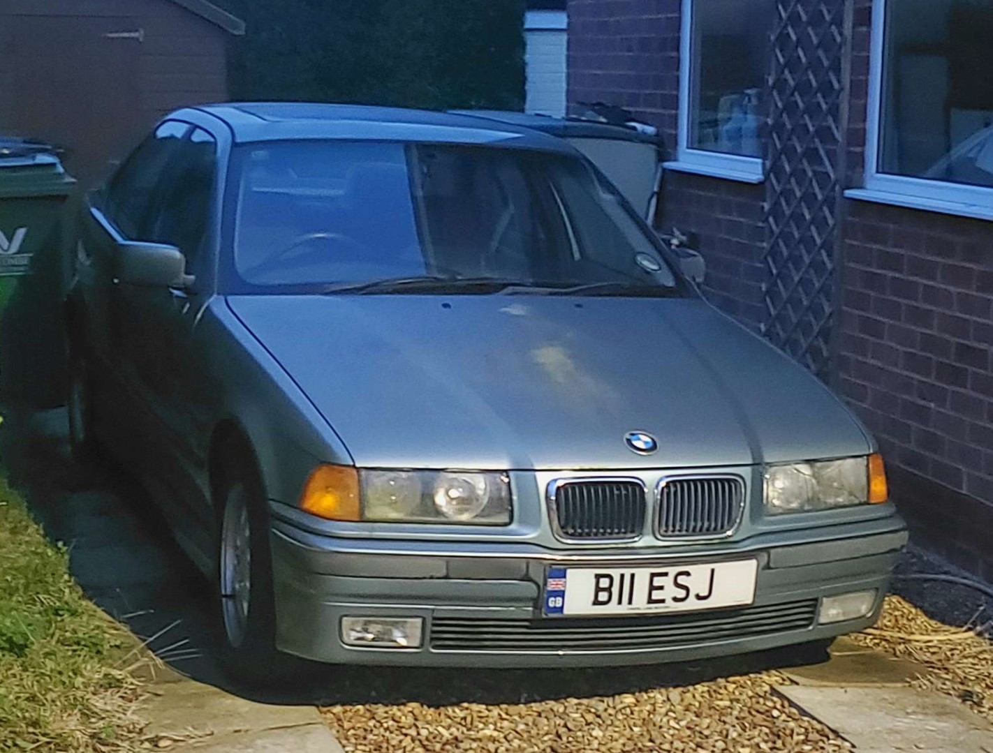 B11ESJ, BMW 3 Series 3rd gen Sedan (E36), 1990–1998