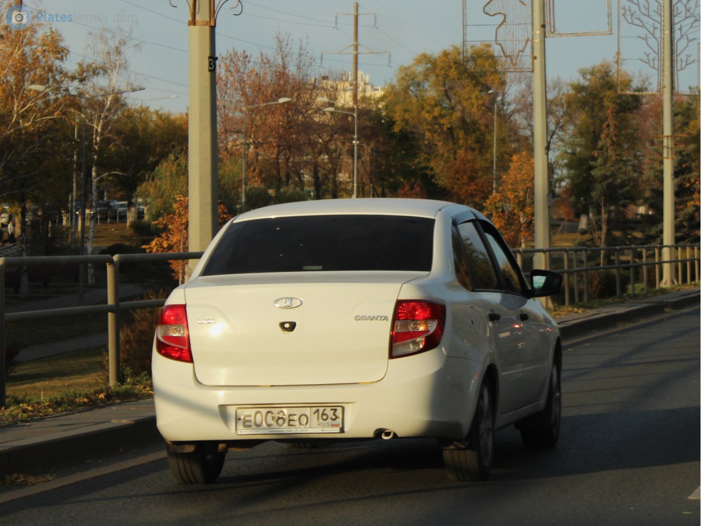 е 008 ео 163, Lada (VAZ) 2190 Granta 2190, 2011–2018