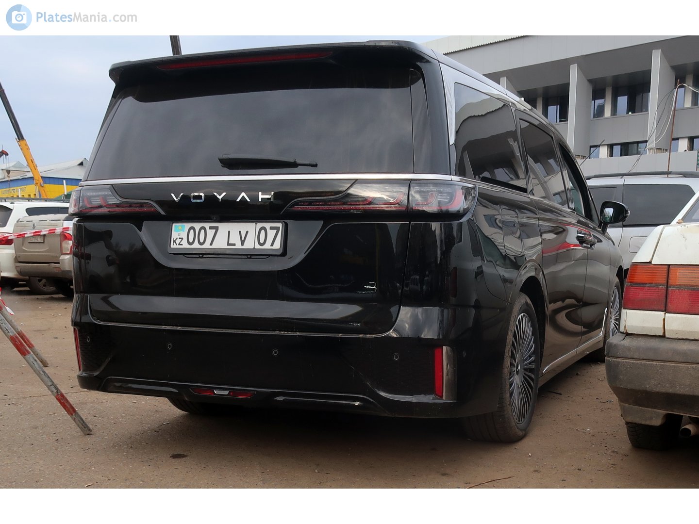 007 LV 07, Voyah (Lantu) Dreamer (Dream/Mengxiangjia) 1st gen (ESSA), 2022–