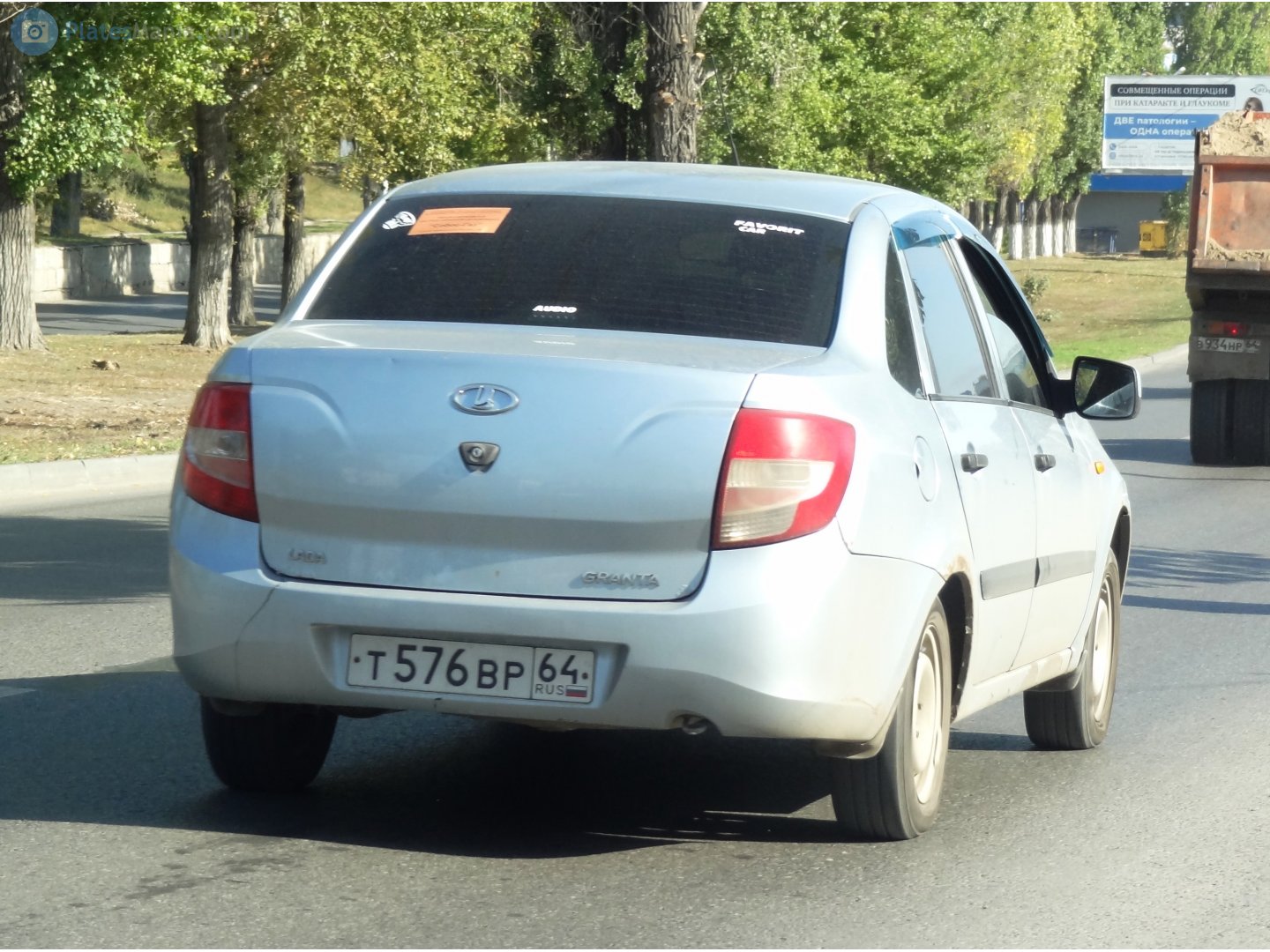 т 576 вр 64, Lada (VAZ) 2190 Granta 2190, 2011–2018