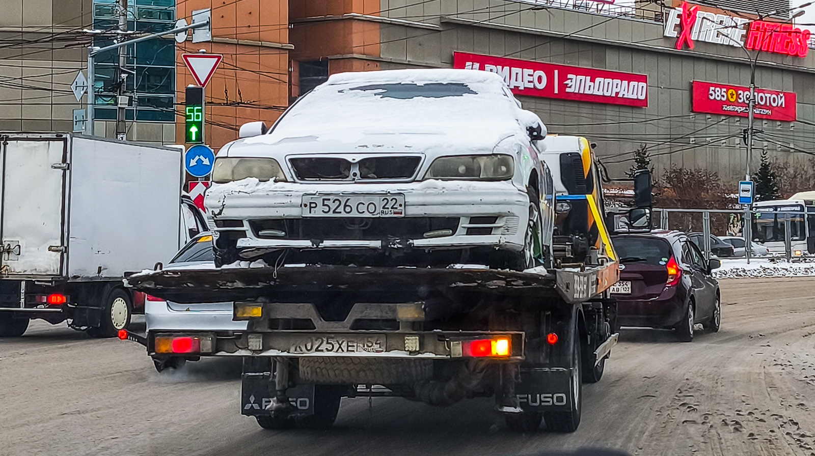 р 526 со 22, Nissan Cefiro 2nd gen Wagon (WA32), 1997–2000