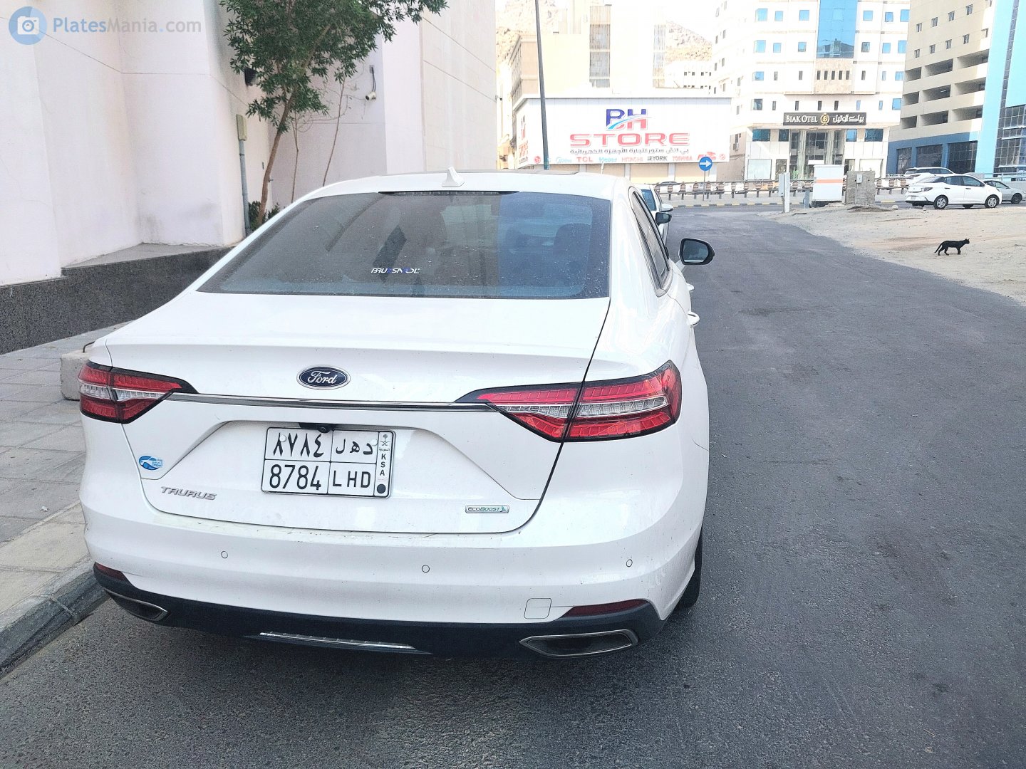 8784 LHD, Ford Taurus 