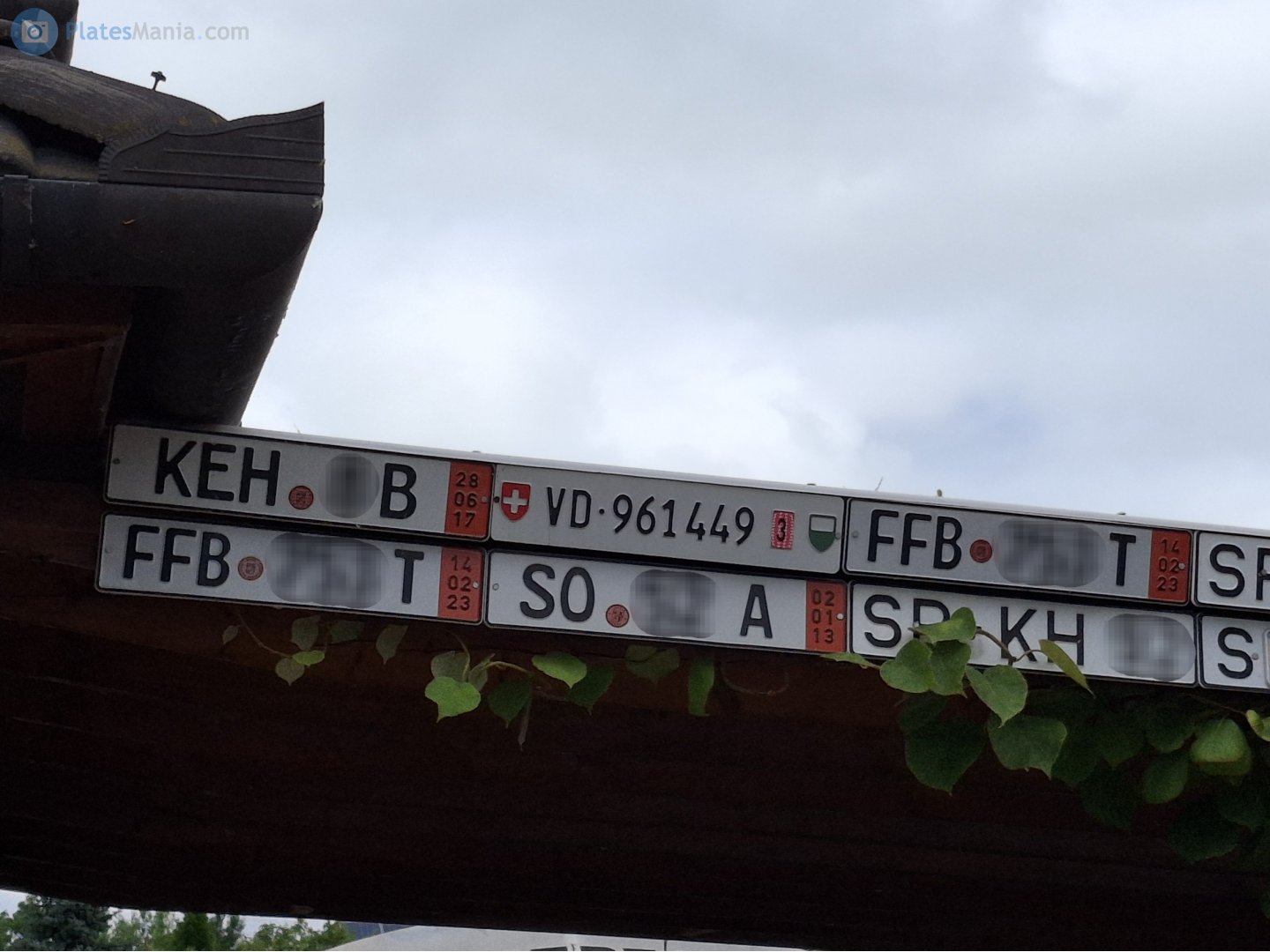 VD 961449, License plate without vehicle 