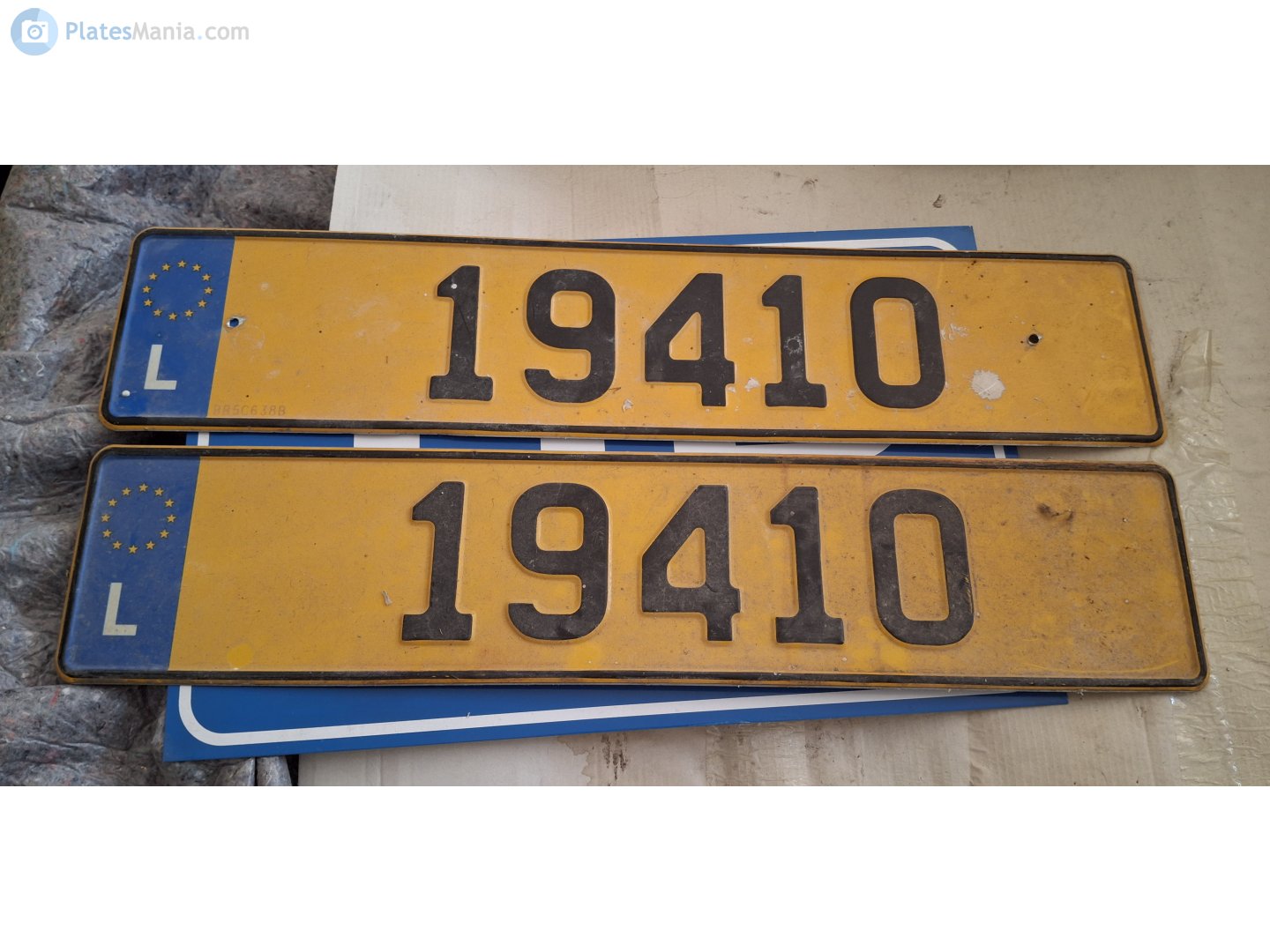 19410, License plate without vehicle 