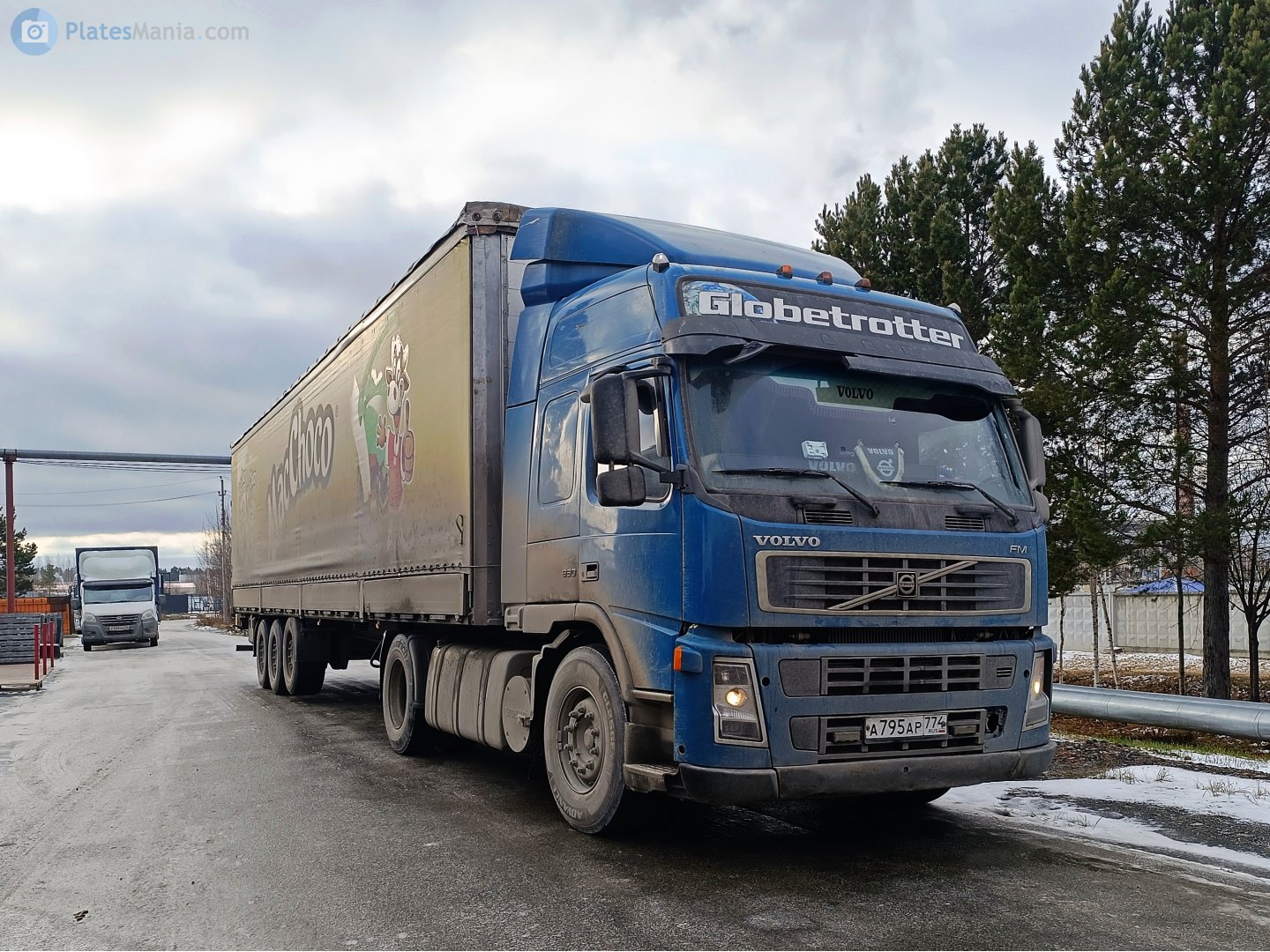 а 795 ар 774, Volvo FM 2nd gen, 2001–2010