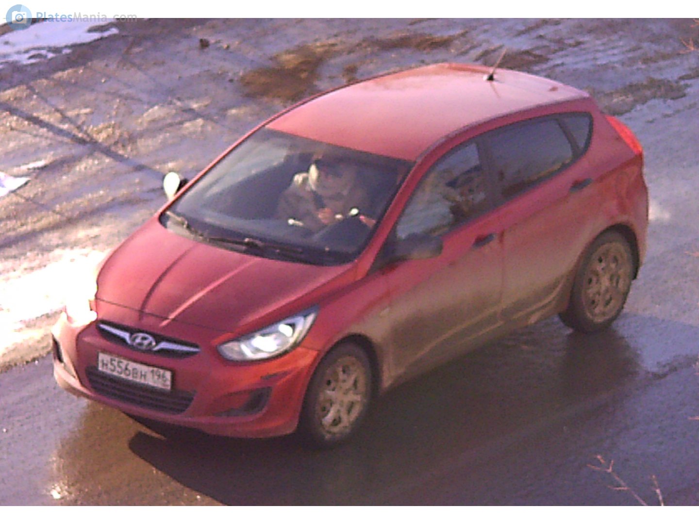 н 556 вн 196, Hyundai Solaris 