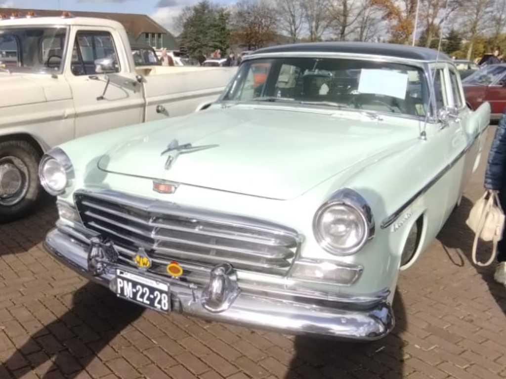 PM-22-28, Chrysler Windsor 