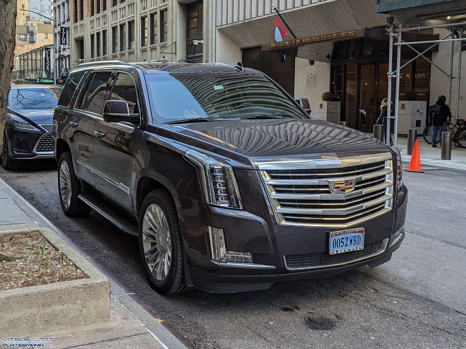 0052 WBD, Cadillac Escalade 4th gen (GMTK2XL), 2014–2020