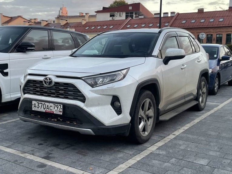 а 370 ас 797, Toyota RAV4 5th gen (XA50), 2018–