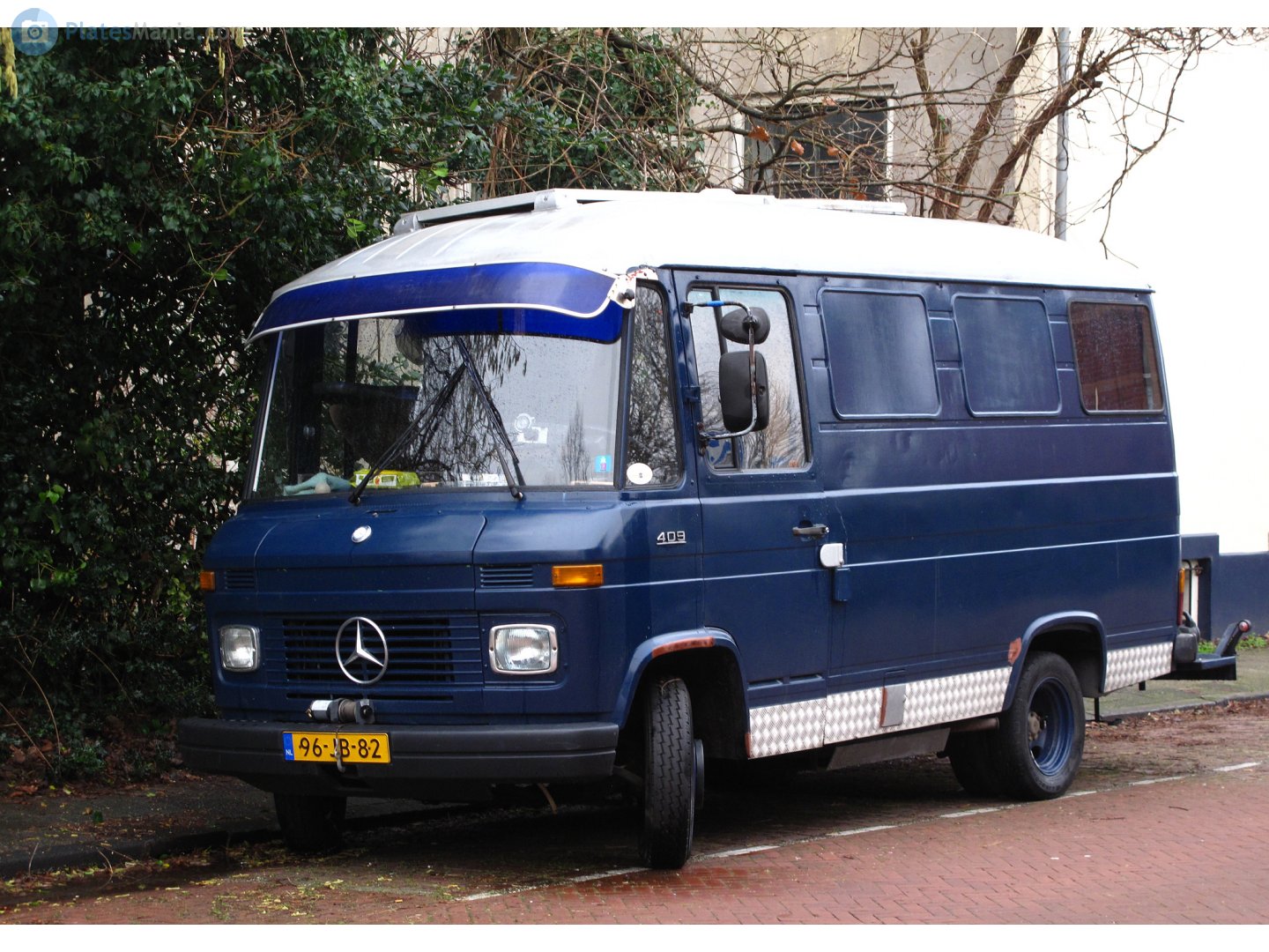 96-JB-82, Mercedes-Benz T2 1st gen (309/310/313), 1966–1990