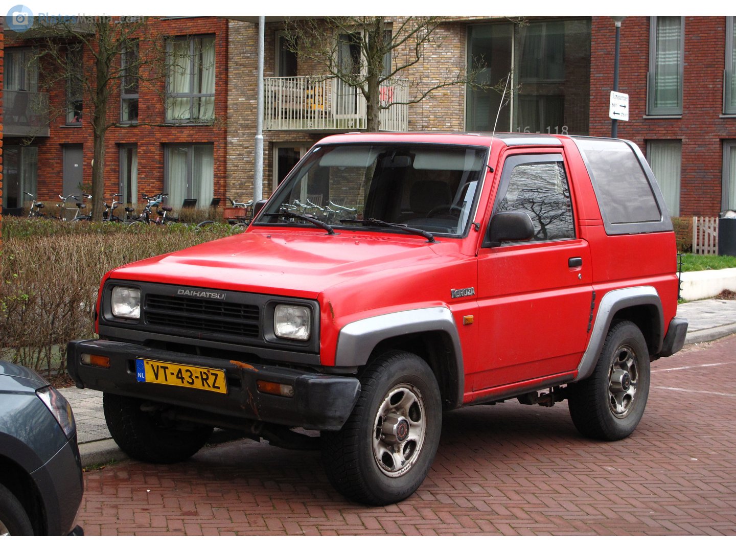 VT-43-RZ, Daihatsu Feroza 1st gen (F300), 1989–2002