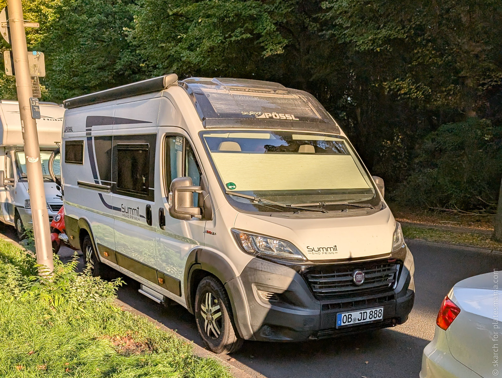 OB JD 888, Pössl Summit 