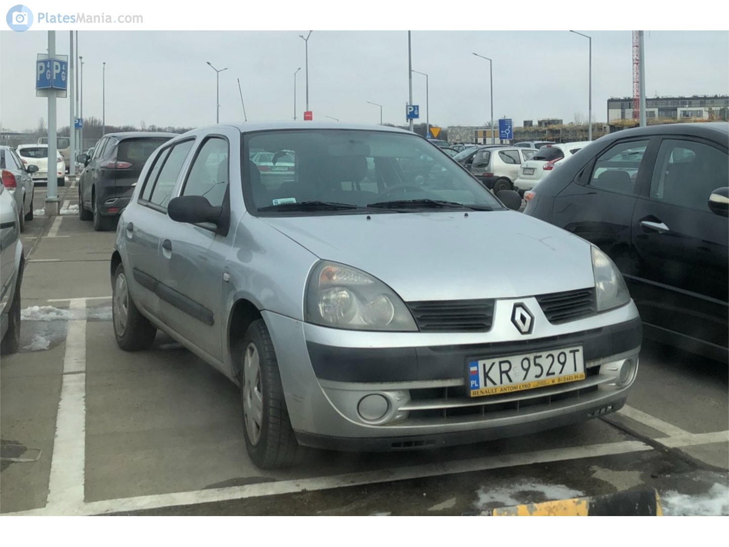 KR 9529T, Renault Clio 2nd gen 5-door Hatch (B65), 1st facelift, 2001–2006