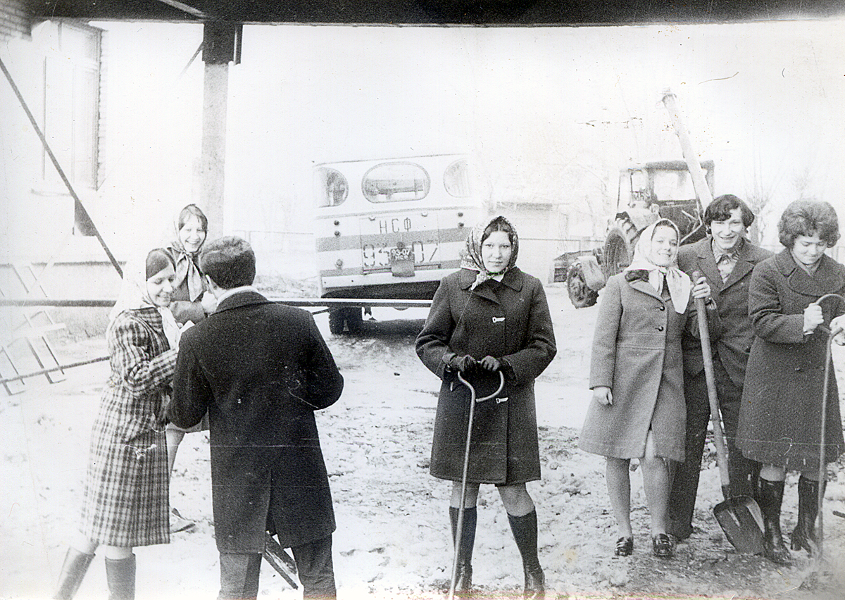 9307 НСФ, PAZ 672 