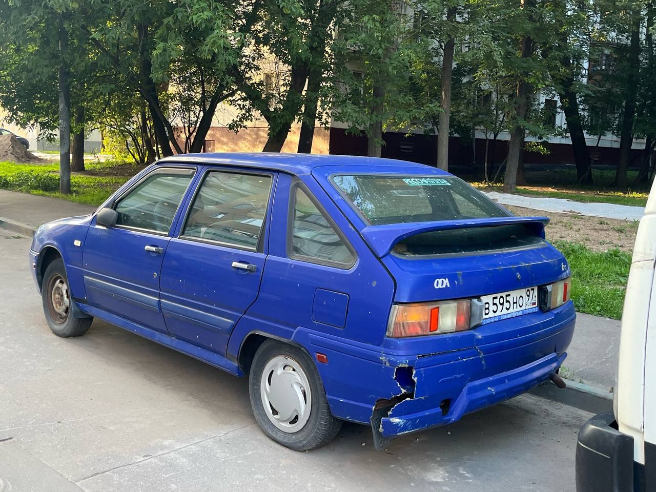 в 595 но 97, Izh 2126 2126 Орбита/Ода (Orbita/Oda), 1990–2005